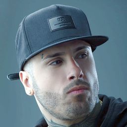 尼基·賈姆 飾演 Zway-Lo