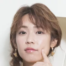 宇宙 (A'N'D) 飾演 Jay's Aunt