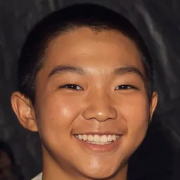 朱羿銘 飾演 Teenage Summer