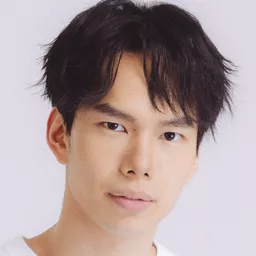 Po-Ting Kuo 飾演 Classmate