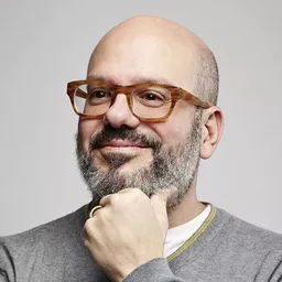 David Cross 飾演 Crane (voice)