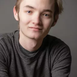 Daymon Wrightly 飾演 Rank