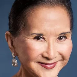 宋靜秀 飾演 Grandma Chiang