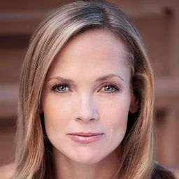 Tamara Hickey 飾演 Grace Braelick