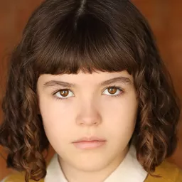 派博魯比奧 飾演 Abby