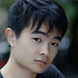 Ben Wang 飾演 Hank Olson / #46