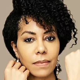 Nedra Marie Taylor 飾演 Audrey