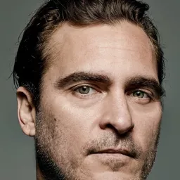 華堅馮力士 飾演 Napoleon Bonaparte