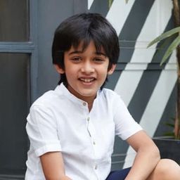 羅尼特·卡姆拉 飾演 Jr Suri