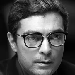 阿利·汗 飾演 Neeraj