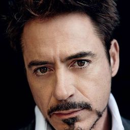 羅拔唐尼 飾演 Lewis Strauss