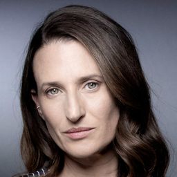 卡米爾·科坦 飾演 Lou Kaddar